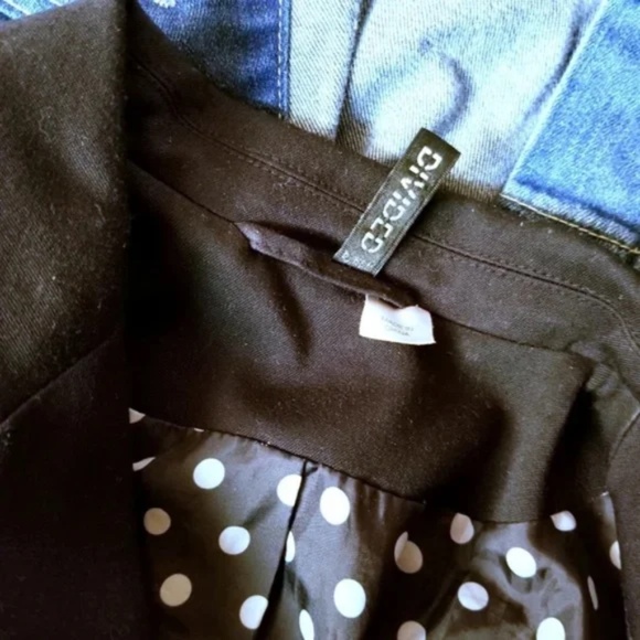 Divided Satin Trimmed Short Jacket - Picture 5 of 7